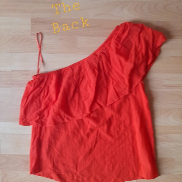 H&M Asymmetric Top - Picture 3 of 3